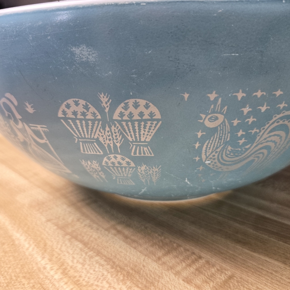 Pyrex Vintage Amish Butterprint 444 4 qt Mixing Bowl 1957-1968 - Picture 2 of 5
